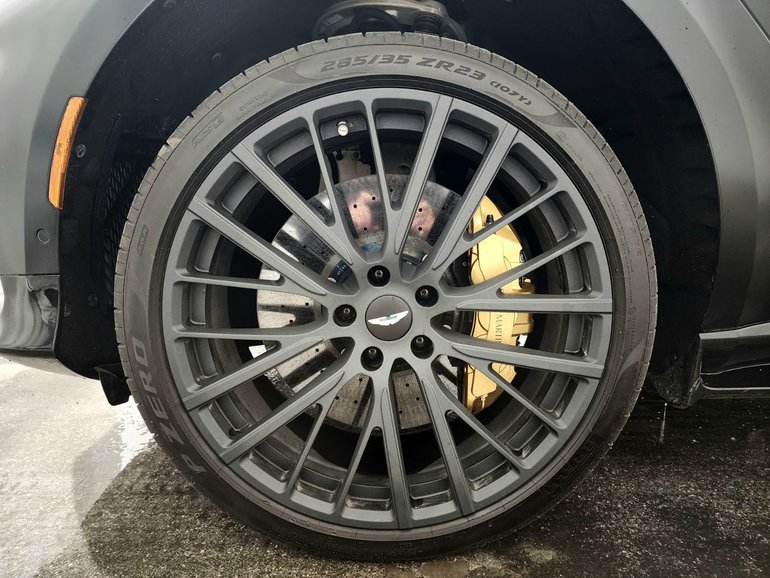 2023 Aston Martin DBX