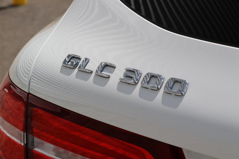 2017 Mercedes-Benz GLC300
