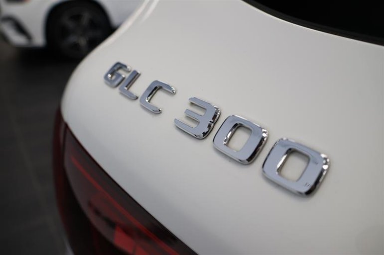 2022 Mercedes-Benz GLC300