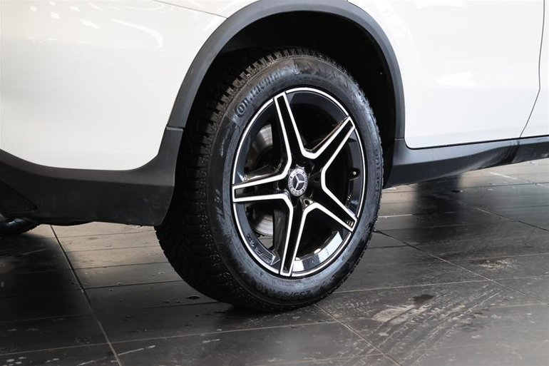 2022 Mercedes-Benz GLC300