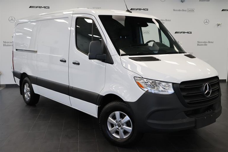 2023 Mercedes-Benz Sprinter 2500 Cargo 144