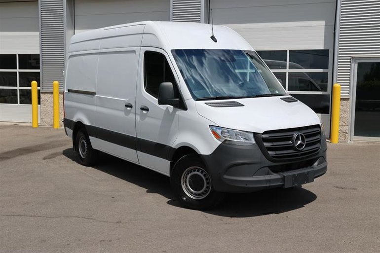 2023 Mercedes-Benz Sprinter 2500 Cargo 144 Low Roof (High)