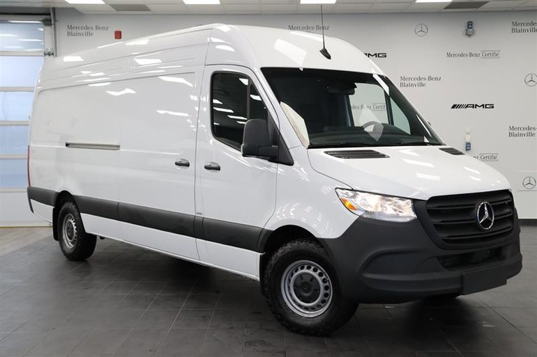 2024 Mercedes-Benz Sprinter Cargo Van