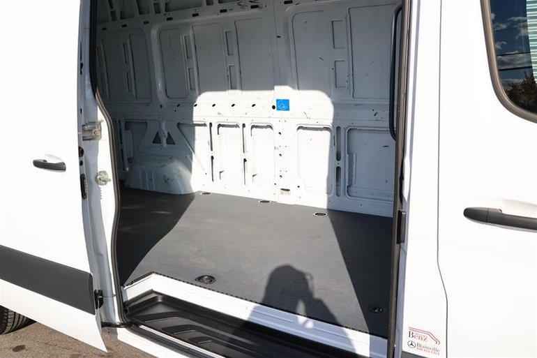 2024 Mercedes-Benz Sprinter Cargo Van
