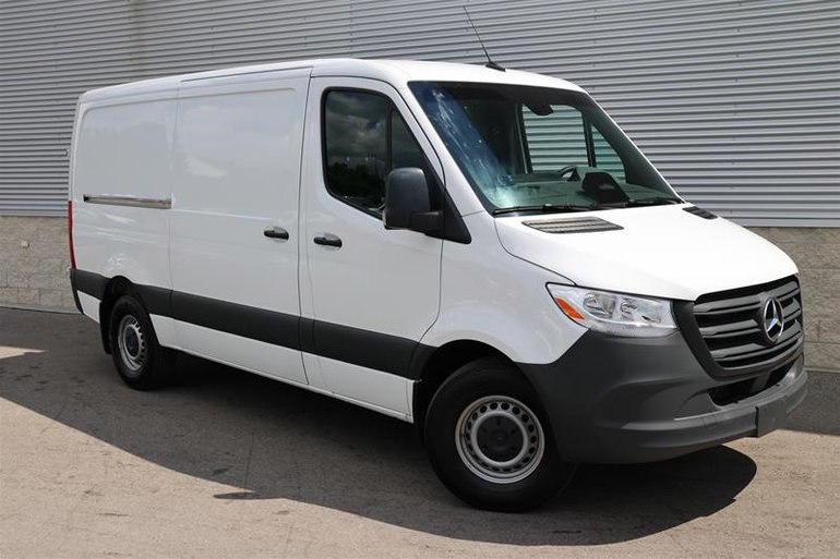 2025 Mercedes-Benz Sprinter Cargo Van 2500 Standard Roof I4 Diesel 144 (C)
