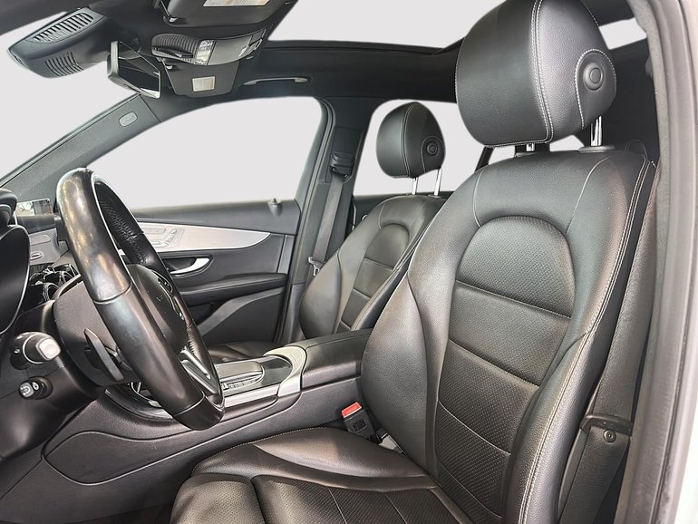 2022 Mercedes-Benz GLC300