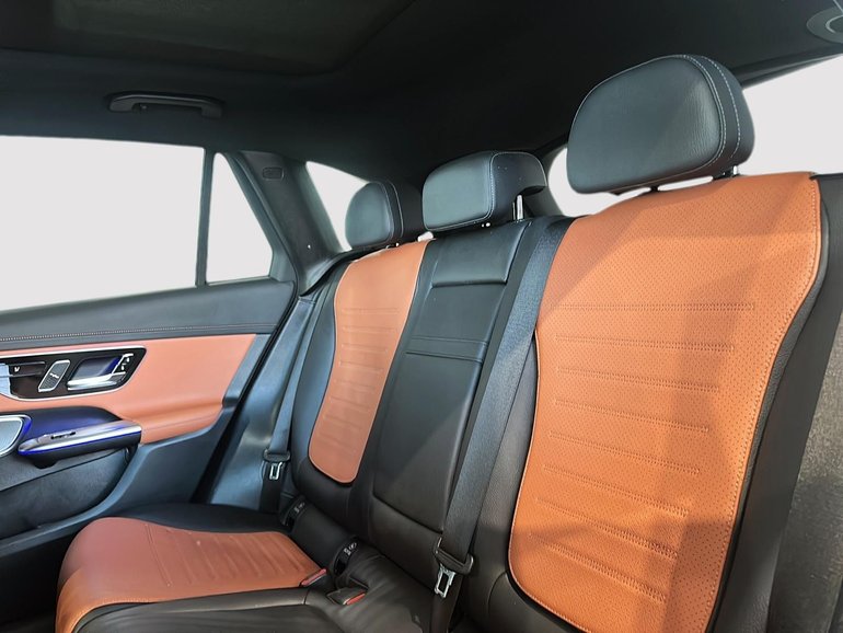 2025 Mercedes-Benz GLC300