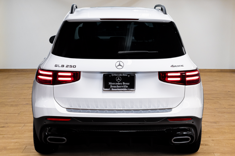 2025 Mercedes-Benz GLB250