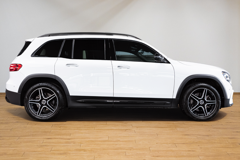 2025 Mercedes-Benz GLB250