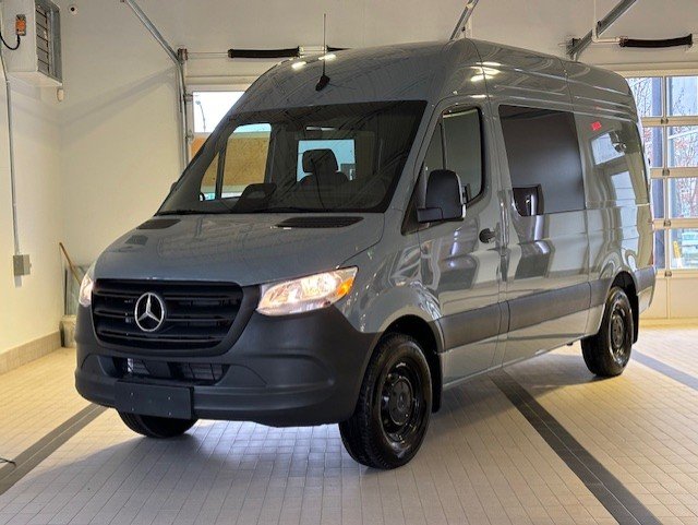 2025 Mercedes-Benz Sprinter 2500 144 Wheelbase High Roof RWD