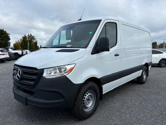 2024 Mercedes-Benz Sprinter Cargo Van 2500 Standard Roof I4 Diesel HO 144