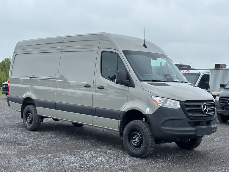 2025 Mercedes-Benz Sprinter Cargo Van 2500 High Roof I4 Diesel HO 170 AWD
