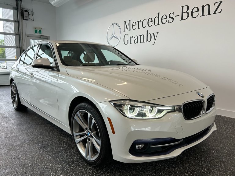 2018 BMW 3 Series 330i xDrive * 69 000km*