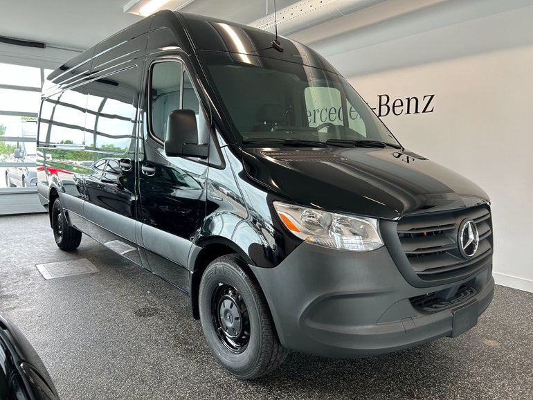 2024 Mercedes-Benz Sprinter Cargo Van ESprinter 2500 170 RWD *100% Electrique*