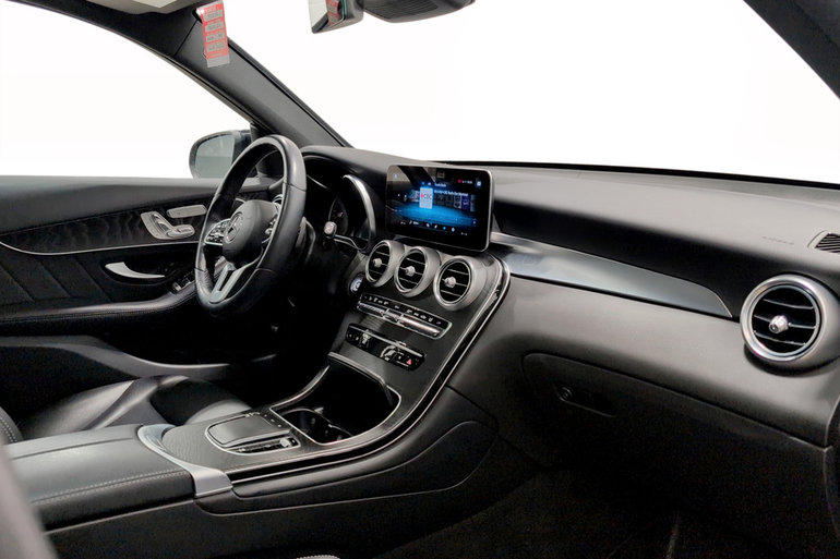 2022 Mercedes-Benz GLC300