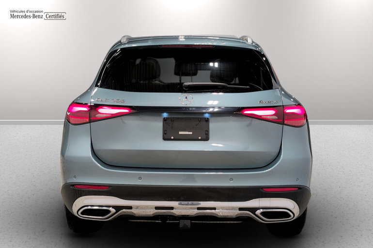 2025 Mercedes-Benz GLC300