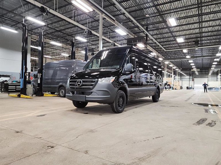 2024 Mercedes-Benz Sprinter 2500