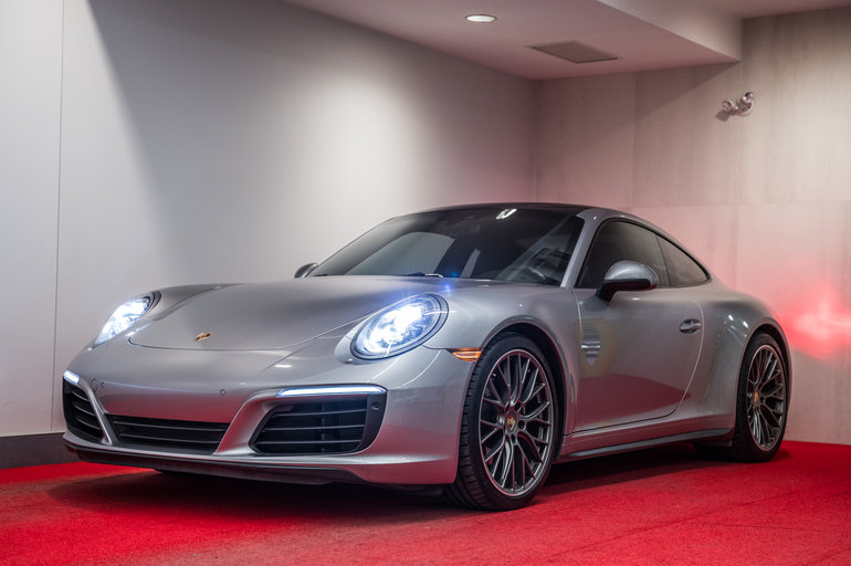 2017 Porsche 911 Carrera 4 Coupe PDK