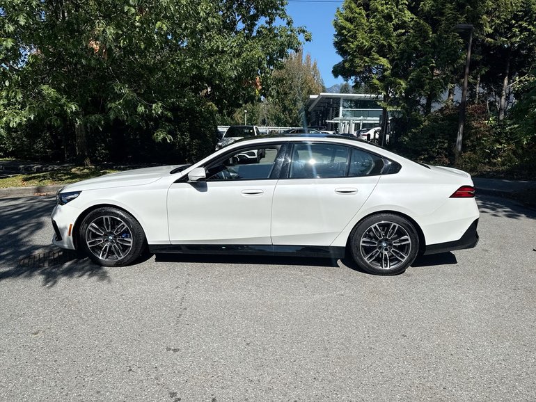 2026 BMW 530i