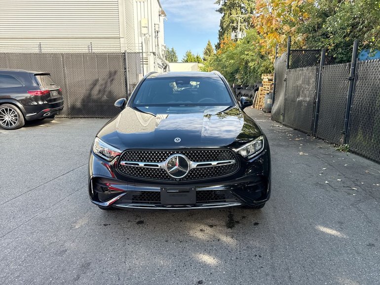 2025 Mercedes-Benz GLC350e