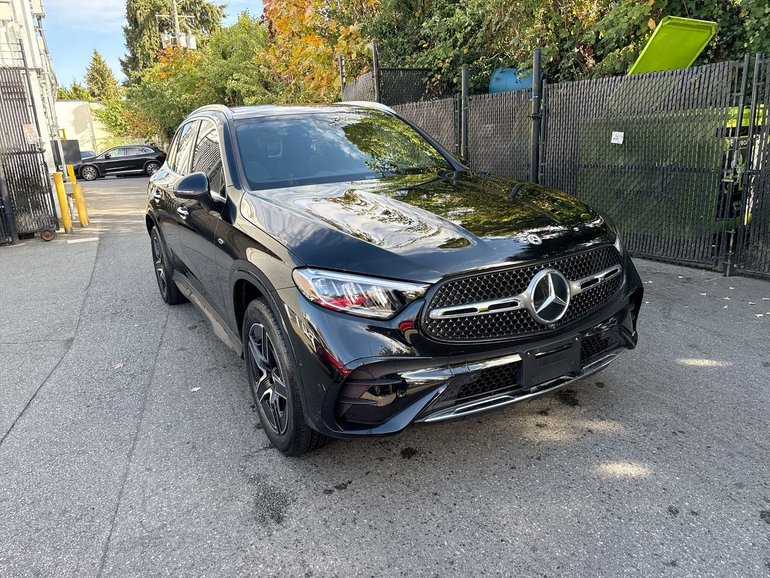 2025 Mercedes-Benz GLC350e