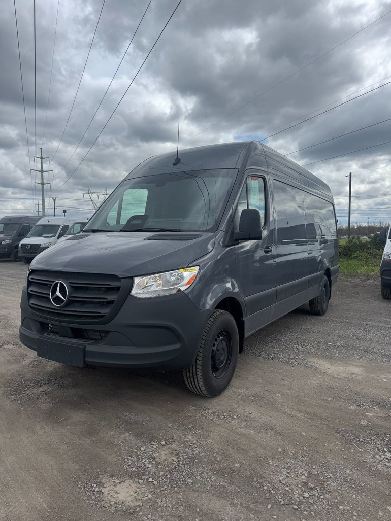2025 Mercedes-Benz Sprinter 2500