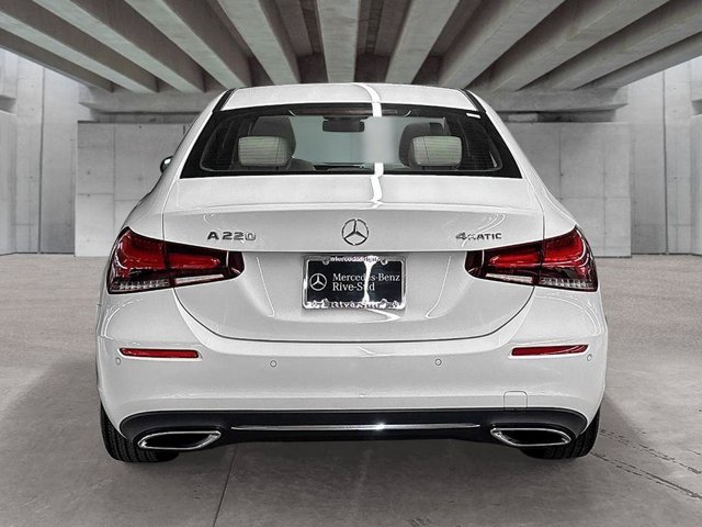 2022 Mercedes-Benz A