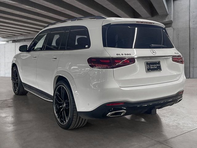 2025 Mercedes-Benz GLS