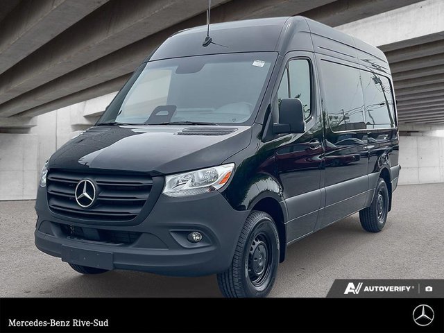 2025 Mercedes-Benz Sprinter Cargo Van 2500 Standard Roof I4 Diesel 144 | Ensemble Privilège