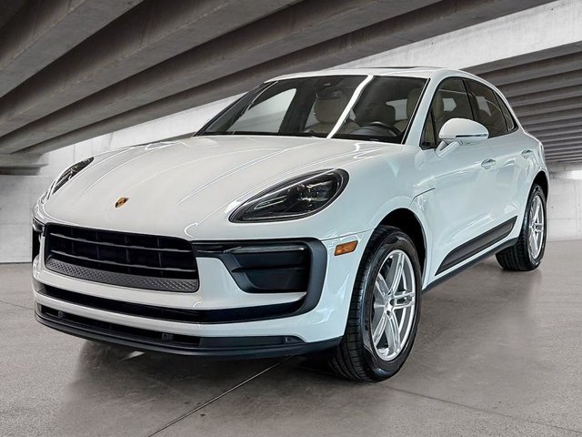 2023 Porsche Macan Base