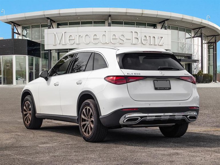 2026 Mercedes-Benz GLC300