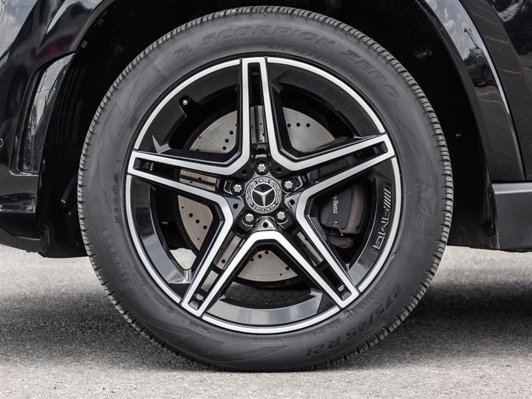 2023 Mercedes-Benz GLS580