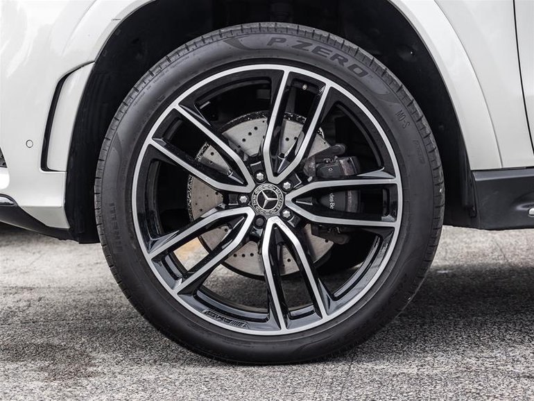 2023 Mercedes-Benz GLS580