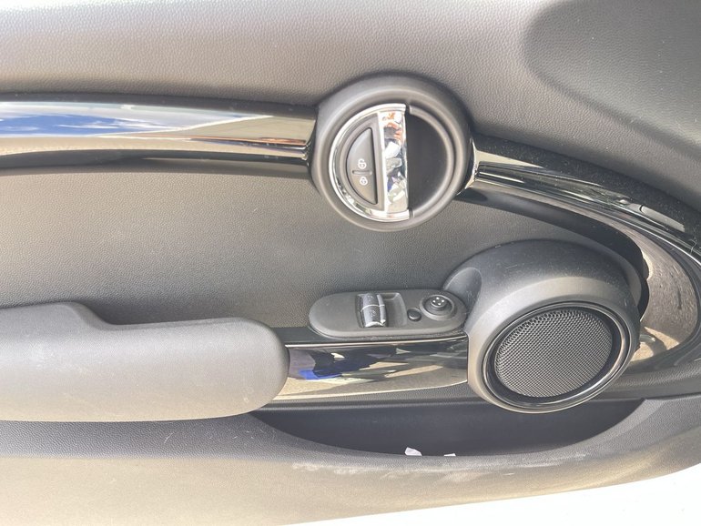2023 MINI 3 Door