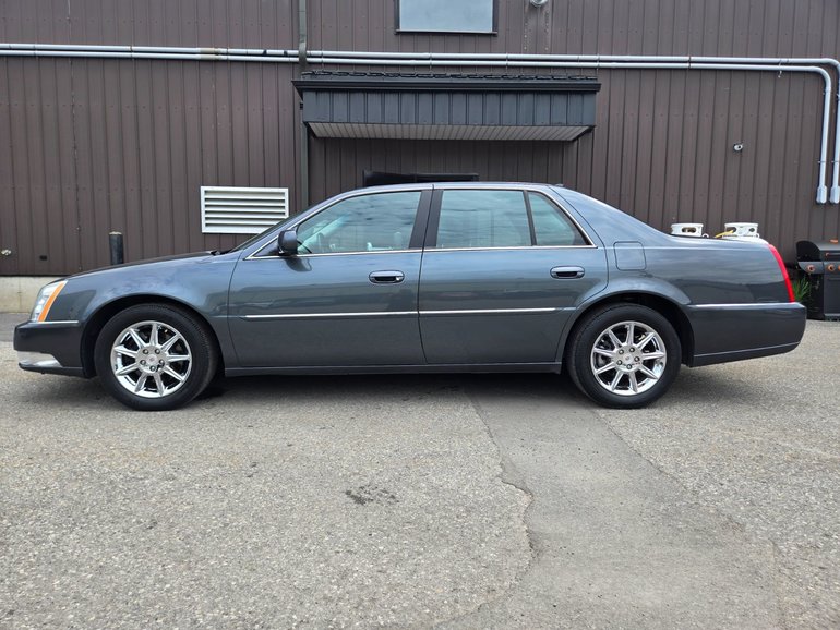 2011 Cadillac DTS