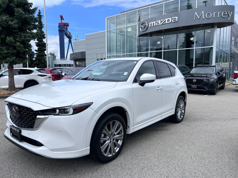 2023 Mazda CX-5 Signature AWD at