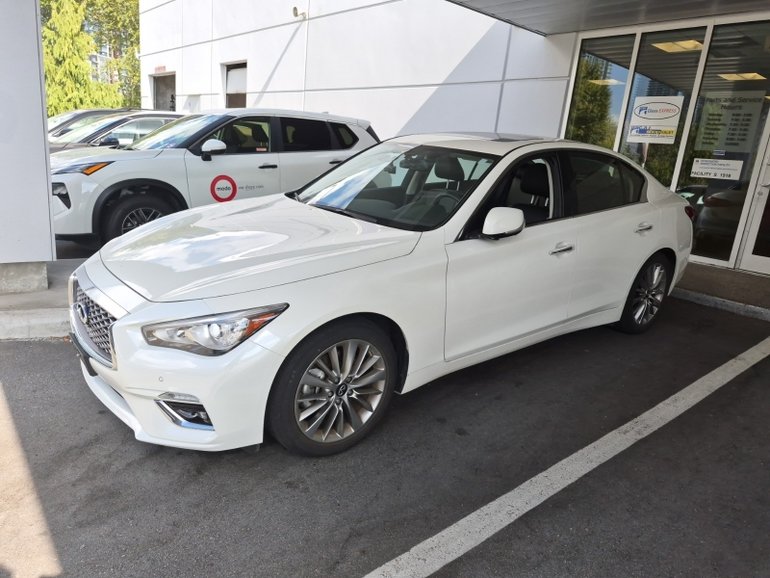 2024 Infiniti Q50 LUXE // ONLY 14100 KMS