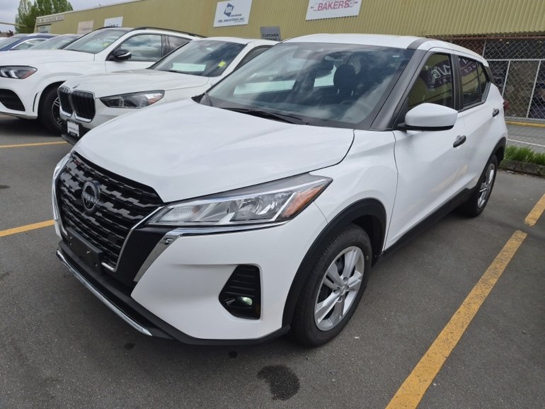 2024 Nissan Kicks S // 2.9% FINANCE RATE!