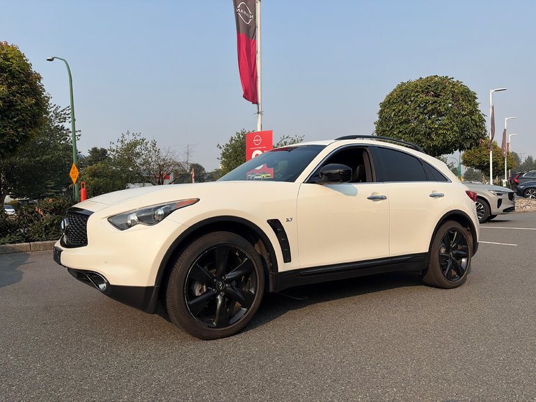 2017 Infiniti QX70