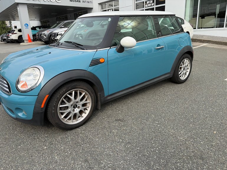 2007 MINI Cooper MANUAL TRANSMISSION!