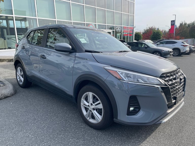 2024 Nissan Kicks S CVT // LOW KMS