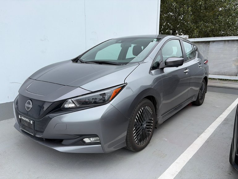 2023 Nissan LEAF SV