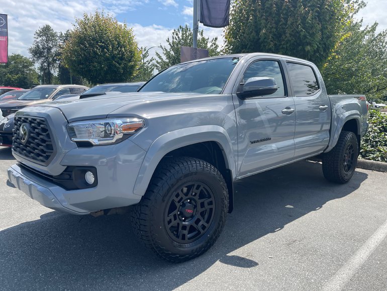 2020 Toyota Tacoma TRD SPORT