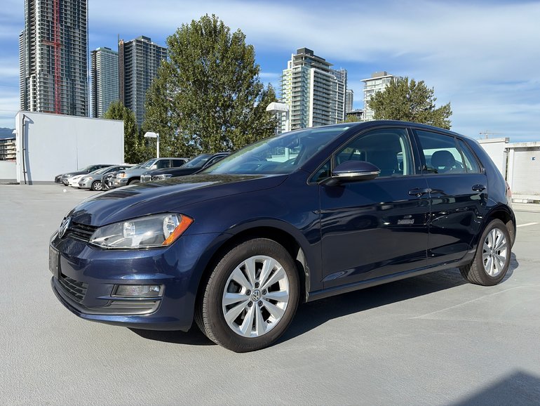 2015 Volkswagen Golf AUTO // SUNROOF // LEATHER