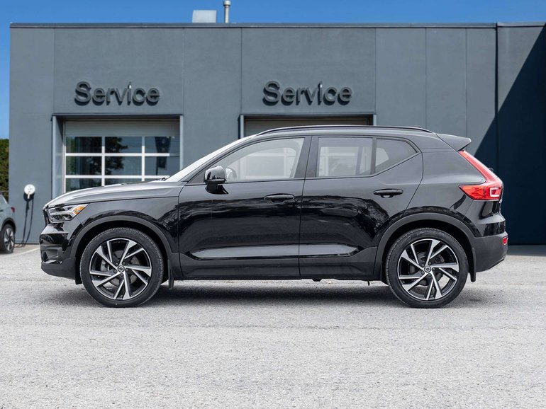 2022 Volvo XC40