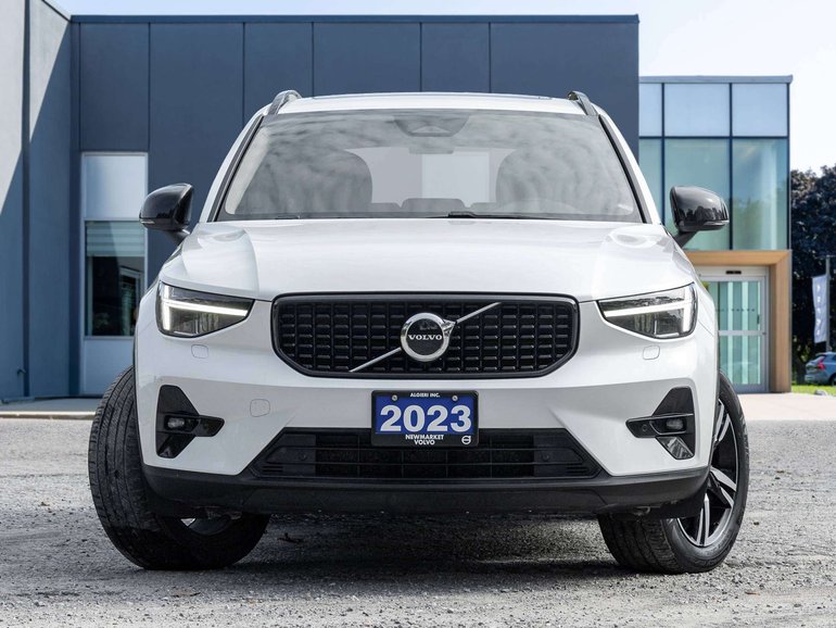 2023 Volvo XC40