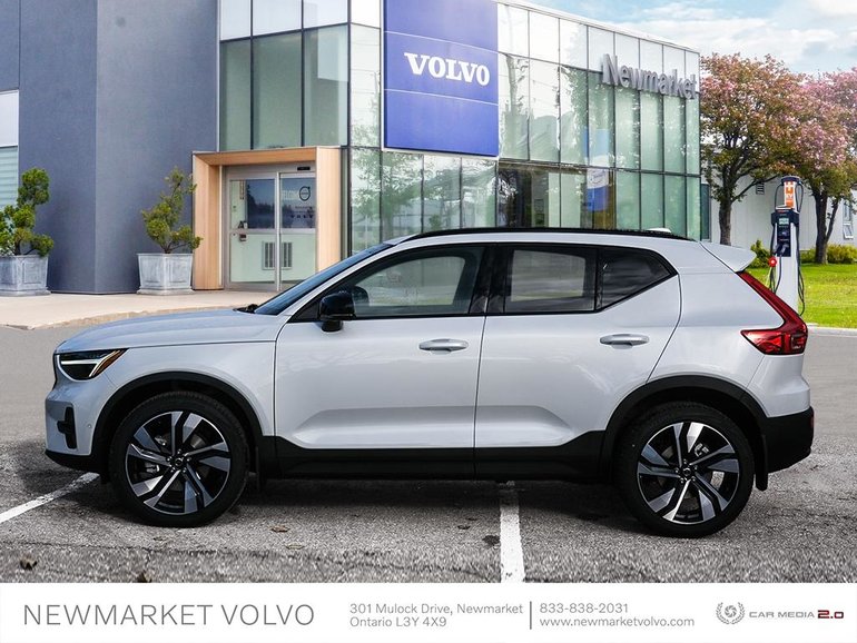 New 2025 Volvo XC40 B5 AWD Plus Dark Theme 62506.7 Volvo Cars