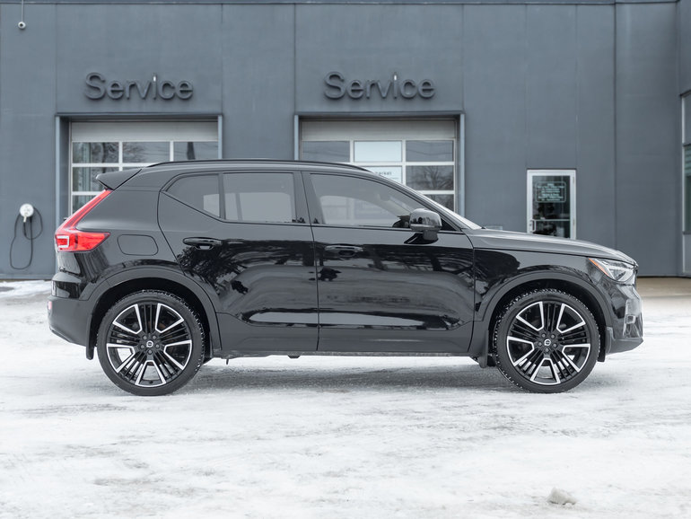2024 Volvo XC40