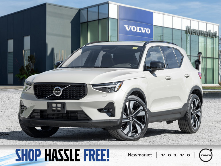 2025 Volvo XC40 B5 AWD Plus Dark Theme  NEARY NEW  CPO