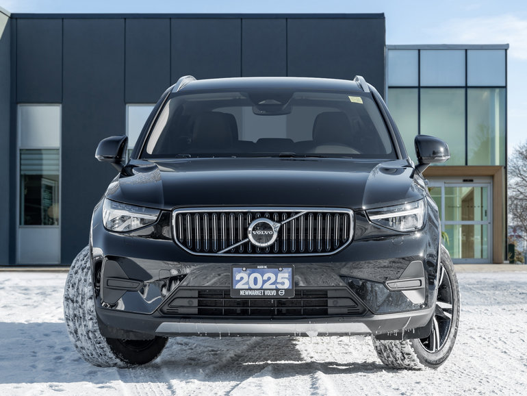 2025 Volvo XC40